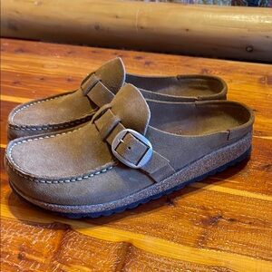 Tan Leather Slip-On Loafers with Moccasin Toe